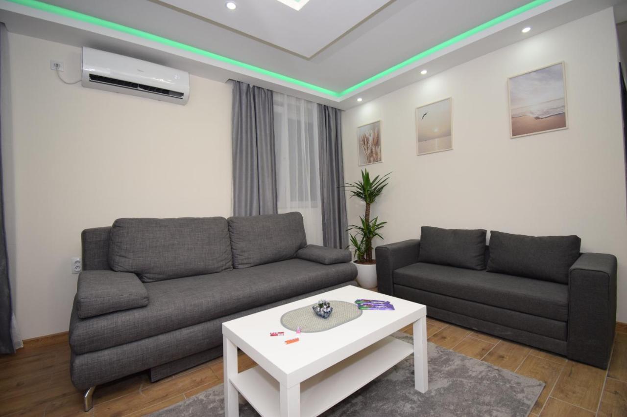 Apartments Wolf Belgrad Exterior foto